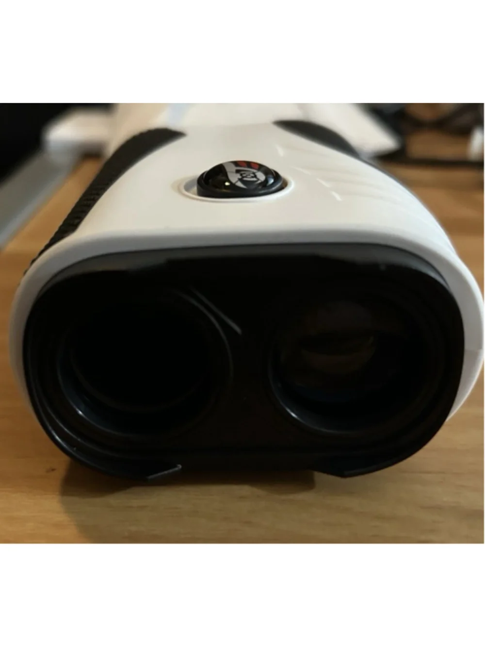 Vykure Laser Gplf Rangefinder Open Box w/Magnet Mount Black and White
